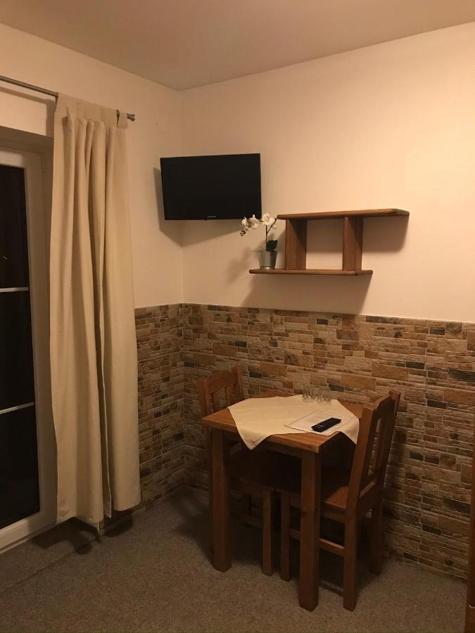 Hotel Na Planyrce à Paseky nad Jizerou Extérieur photo